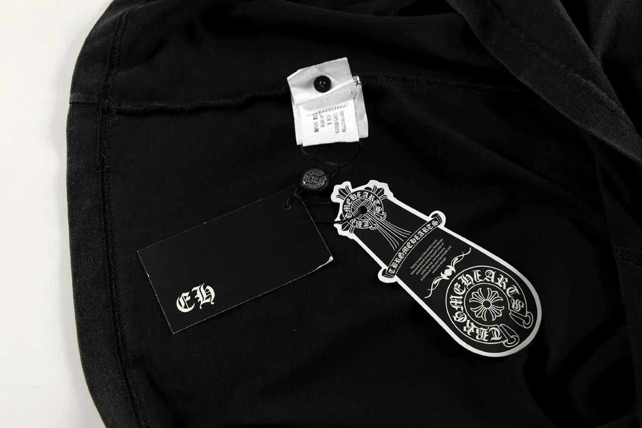 P150 Chrome Hearts Chrome Hearts Gradient Cross Short Sleeve Size: SMLXL Color: Black White